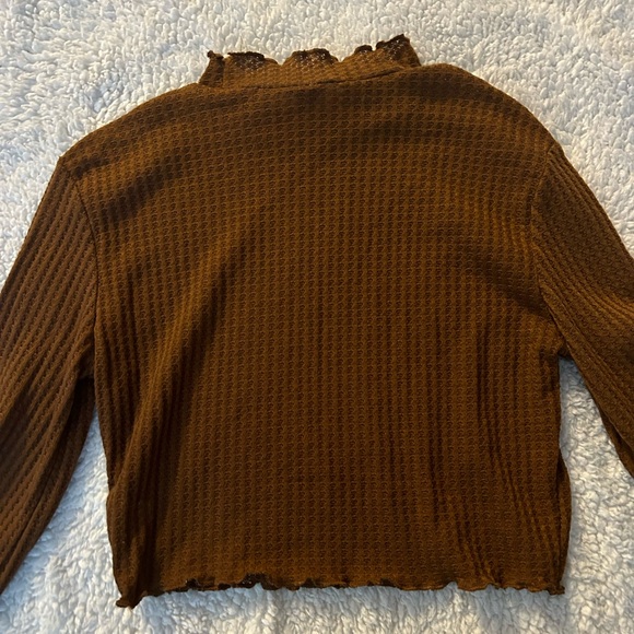 Brown Lettuce Trim Long Sleeve Crop Top - Picture 5 of 5